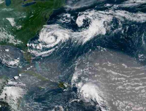 Tropical Storm Chris, Beryl's Remnants, and More Saharan Dust over the Atlantic ., tags: hurrikan die - CC BY-SA